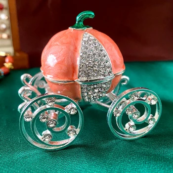 Metallist Kõrvits Hely Kasti Crystal Bejeweled Ehted Ladustamise Ringi Omanike Käsitöö Figuriin Laekuva Kodu Tabel Decor Xmas Gif